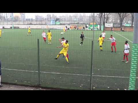 G.A.R. Rebaudengo 2ª cat. Centrocampo: gol di Touray