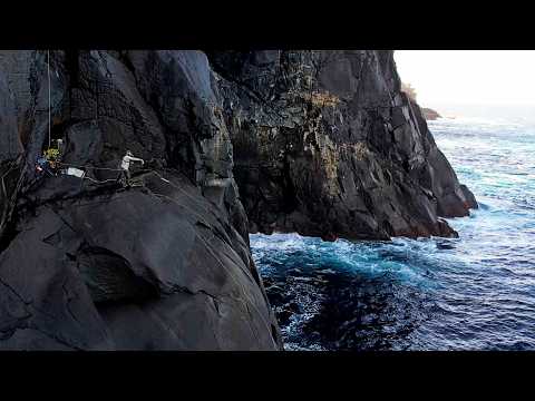 CLIFF FISHING ! Catch and Cook