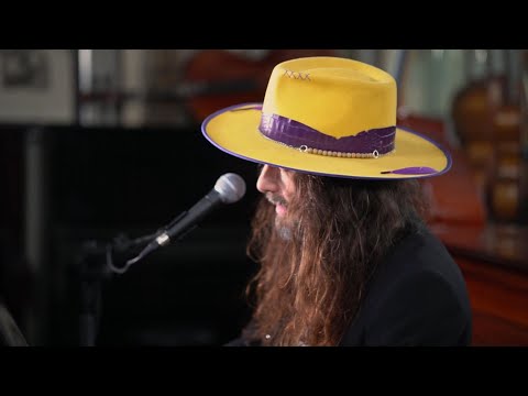 Santo Subito! - Luca Bassanese (Official Video)