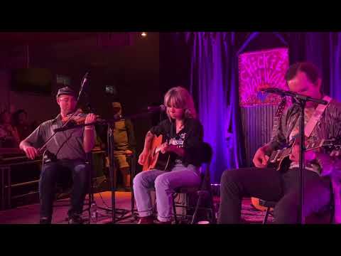 Junebug Waltz - Hurray For The Riff Raff