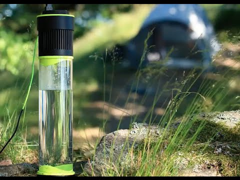 This bottle makes water out of air