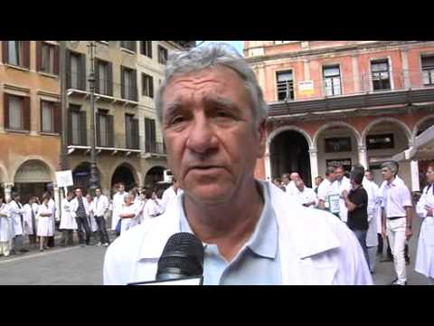 La codificazione da vantaggio di alcolismo Codificazione di forma di referenza da dipendenza alcolica