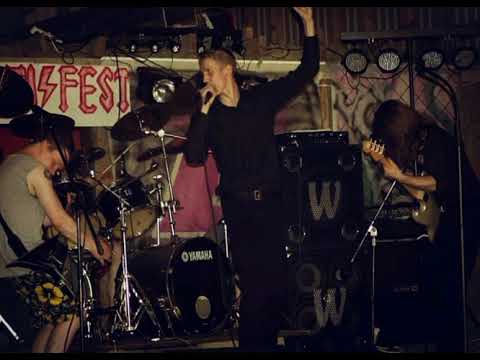 Hassisen Cover - Peltirumpu ( Live at Junttifest )
