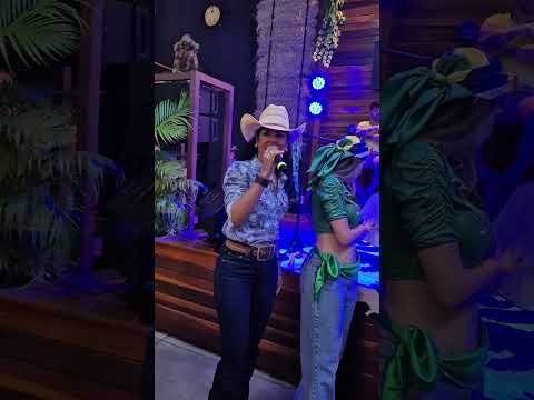 Comitiva Vale do Araguaia no Empório Santa Fé em Trindade-GO Ana Carla Jacob fala verso
