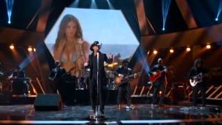 Tim McGraw - Lookin&#39; For That Girl (Live)