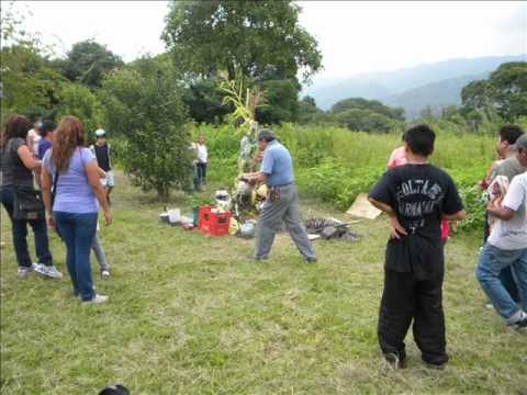 marcos eoy carnavaleando en huaico con LOS DOMINADOS 2012