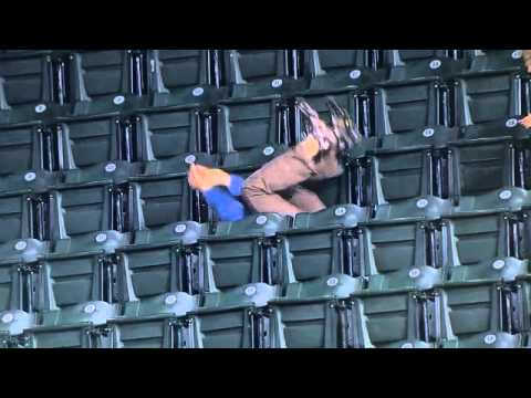 2011/07/16 Fan dances up a storm