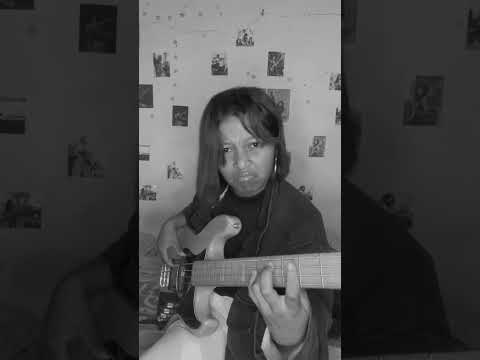 Niova ianao - Nanie ( Joosia Kennedy's Bass cover) by Moria Randrianantenaina (LADYBIRD)