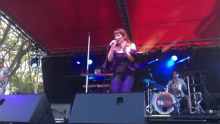 Killing Heidi - Calm Down (Live in Perth)