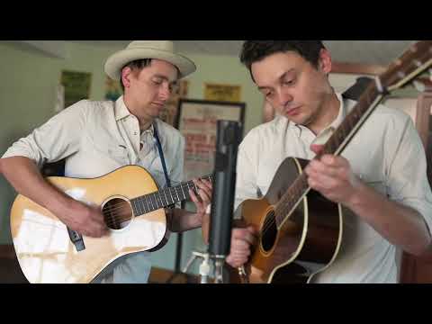 AJ Lee & Blue Summit - "It's a Sin To Tell a Lie" Cunningham Raffle