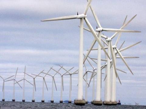 A Look at Floating Wind Farms: Harnessing Offshore Energy