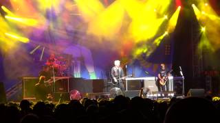 03 - The Offspring - Pay The Man Live At Amnesia Rockfest 2015