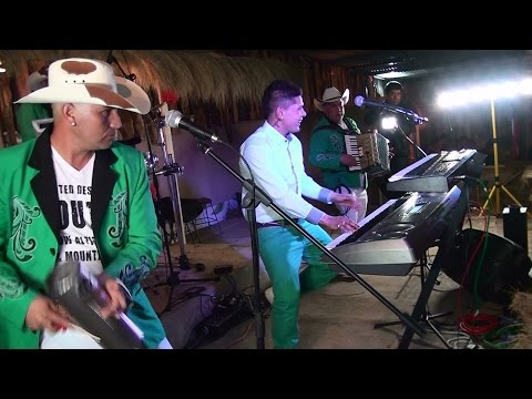 SOMBRAS DEL VALLE  - AGUITA DE LIMÓN - Video Oficial - EN VIVO - CON CON - COVER