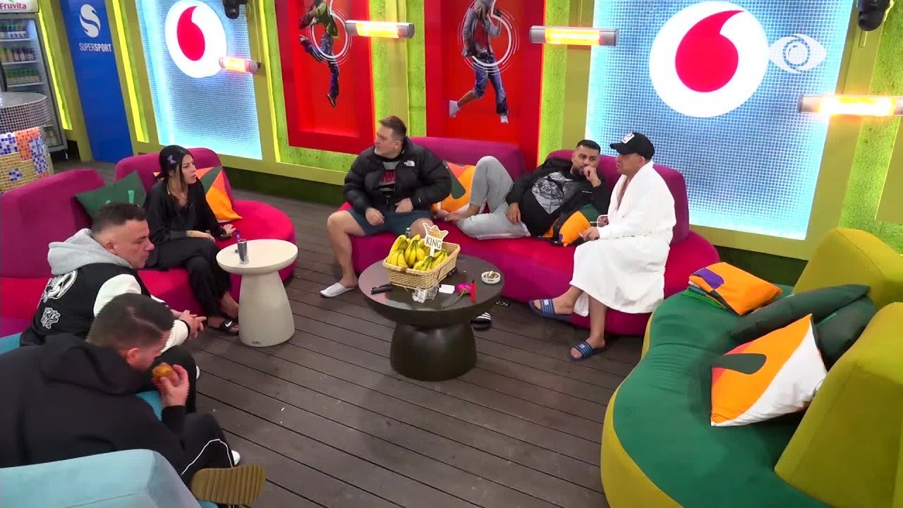 “Je dobësuar”/ Ledjona i flet Julit, ndërhyn Albi: Po mor po, në mes e poshtë