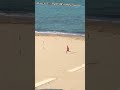 COVID: INSEGUITO DA AGENTE SULLA SPIAGGIA DI PESCARA CORRIDORE TRASGRESSORE FUGGE