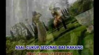 Download lagu Aas Rolani - Asal Cukup Sedinae mp3