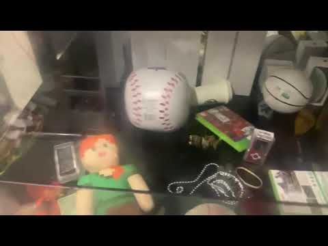 Pinnacle Claw Machine Jewelry/novelty style