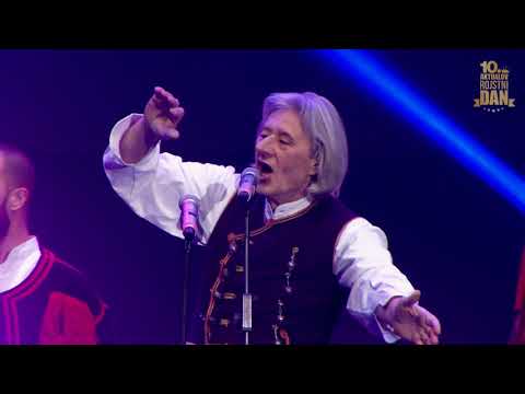 Klapa Maslina - V dolini tihi (v živo - Stožice)