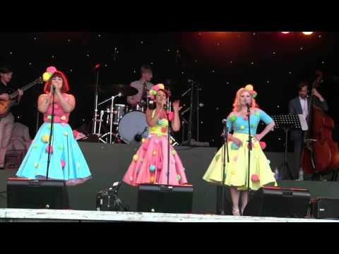 The Puppini sisters@Twinwood Festival 2016