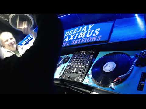 DEEJAY MAXIMUS VINYL SESSIONS -  TRIBUTE FOR MALLORCA LEE FEAT  DJ TIZER + MDCD WITH MAXIMUS.