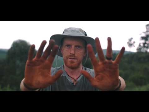 Stavba trailu v Africe