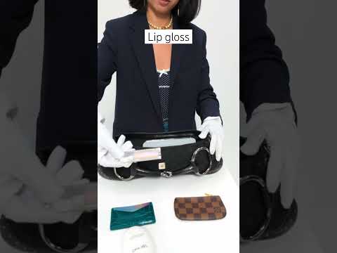 What fits inside the Gucci Horsebit Chain Clutch?