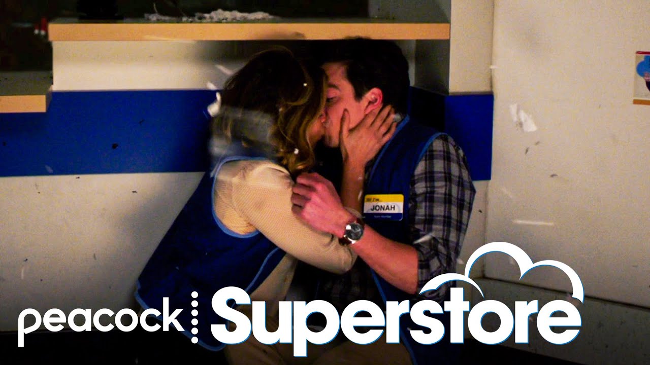 Jonah and Amy's End of the World Kiss - Superstore