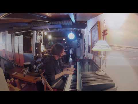 Slavaki - Dancing in the Moonlight - Live Studio Sessions episode 1