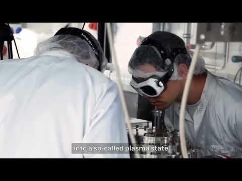 Tracking electrons with attosecond lasers - Prof. Dr Giuseppe ...