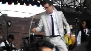 Mayer Hawthorne- One Track Mind @ The Roots Picnic, Philly 6/5/10