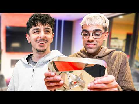 Rug Gives N3on A Tour Of His House!