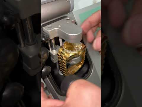 IS YOUR ROLEX REALLY WATERPROOF #shorts