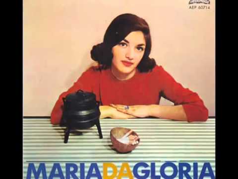 Maria da Glória - Menina Descalça