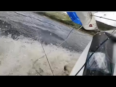 Capsizing in 30 knot gusts