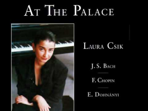 Laura Csík - At The Palace 7/4