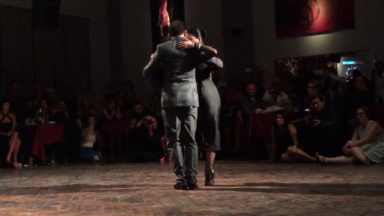 Ezequiel Paludi y Geraldin Rojas bailan un Tango "Toda Mi Vida" de Troilo/Fiorentino