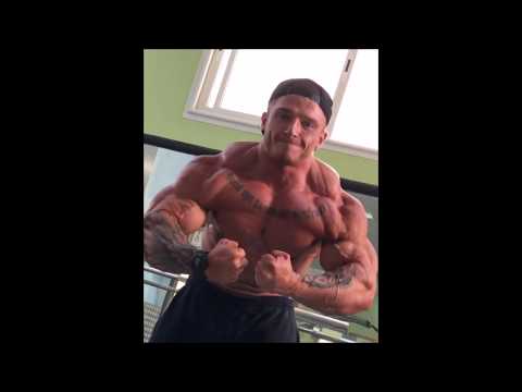 Vladimir Gym Posing