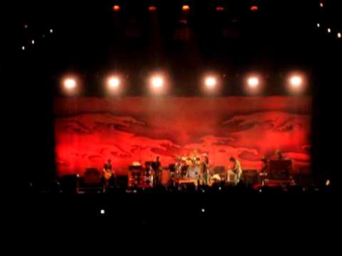 Pearl Jam - LOVE REIGN O'ER ME (Live in Rotterdam, Holland, 13-08-2009)