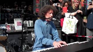 April 22, 2017: Gilbert O'Sullivan @ Rough Trade West on Record Store Day #RSD17 (Alone Again)