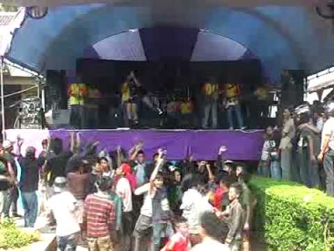 Pantura-Kereta MAlam-Acha Kumala.mp4