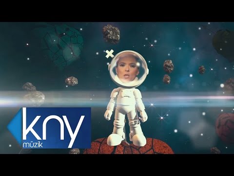 Erdem Kınay Ft. Demet Akalın - Yalnız Ordusu ( Official Video )