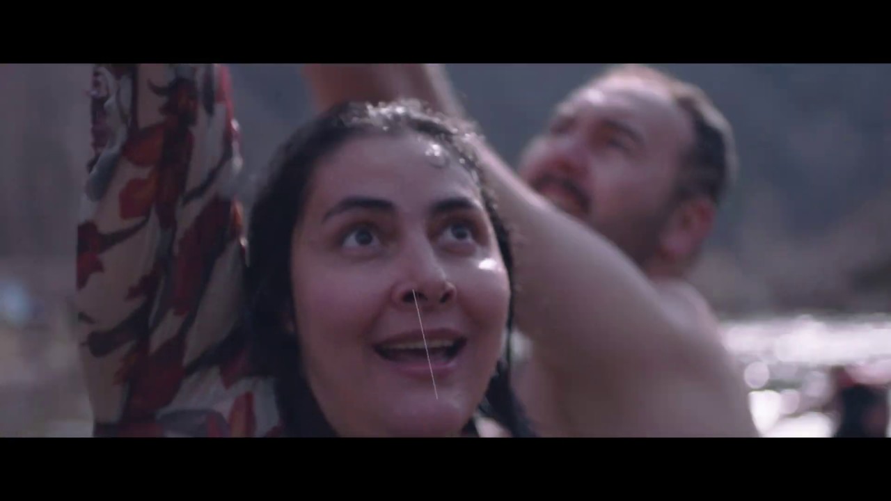 Miniature de la vidéo Dieu existe, son nom est Petrunya - Bande Annonce VOST du film Dieu existe, son nom est Petrunya