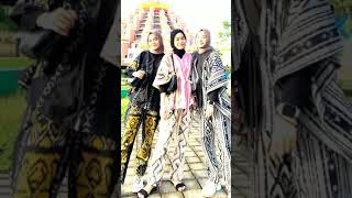 Download lagu JEDAG JEDUG DJ SENYUMAN MU || VIRAL 😱|| DINI DITA DINA // D3KEMBAR ❤️😍 mp3