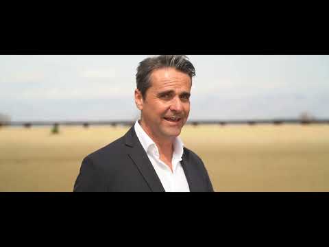 Đani Stipaničev - Zašto da ne uzmem nju (Official video)