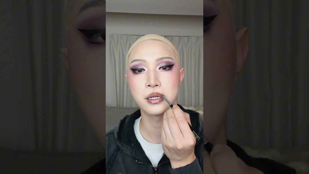 ベヨネッタメイクチャレンジしてみた　　　　　　#bayonettamakeup #bayonetta #makeuptutorial #makeup