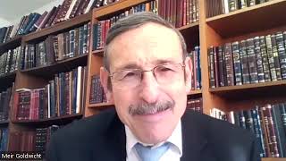 הכח של נרות החנוכה להאיר לנו את כל ימות השנה (הרב מאיר גולדוויכט) - התמונה מוצגת ישירות מתוך אתר האינטרנט יוטיוב. זכויות היוצרים בתמונה שייכות ליוצרה. קישור קרדיט למקור התוכן נמצא בתוך דף הסרטון