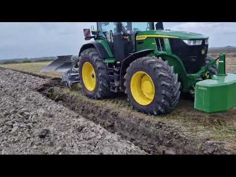 KRAMER ERMO 3 x 60 cm diep ploegen - John Deere 7R 350 - Elzinga groep - Uithuizermeeden