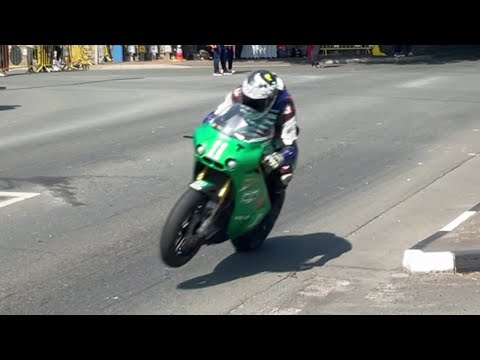 Isle of Man TT 2023 Supertwins Race 2