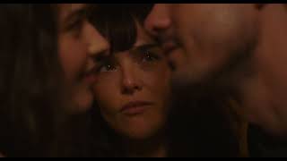 The Threesome Kiss Scene | Zoey Deutch, Ruby Cruz and Jonah Hauer-King