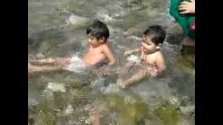 preview picture of video 'Garjiya mandir koshi river'